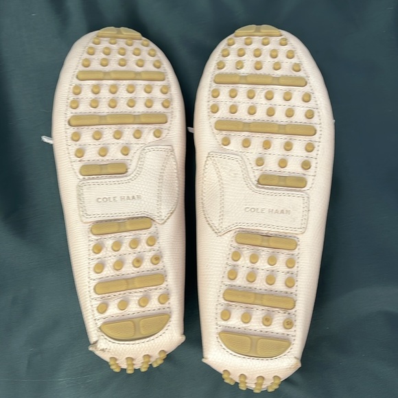 COLE HAAN PINK BOW DRIVING MOCCASINS SIZE 10.5 - Picture 5 of 6